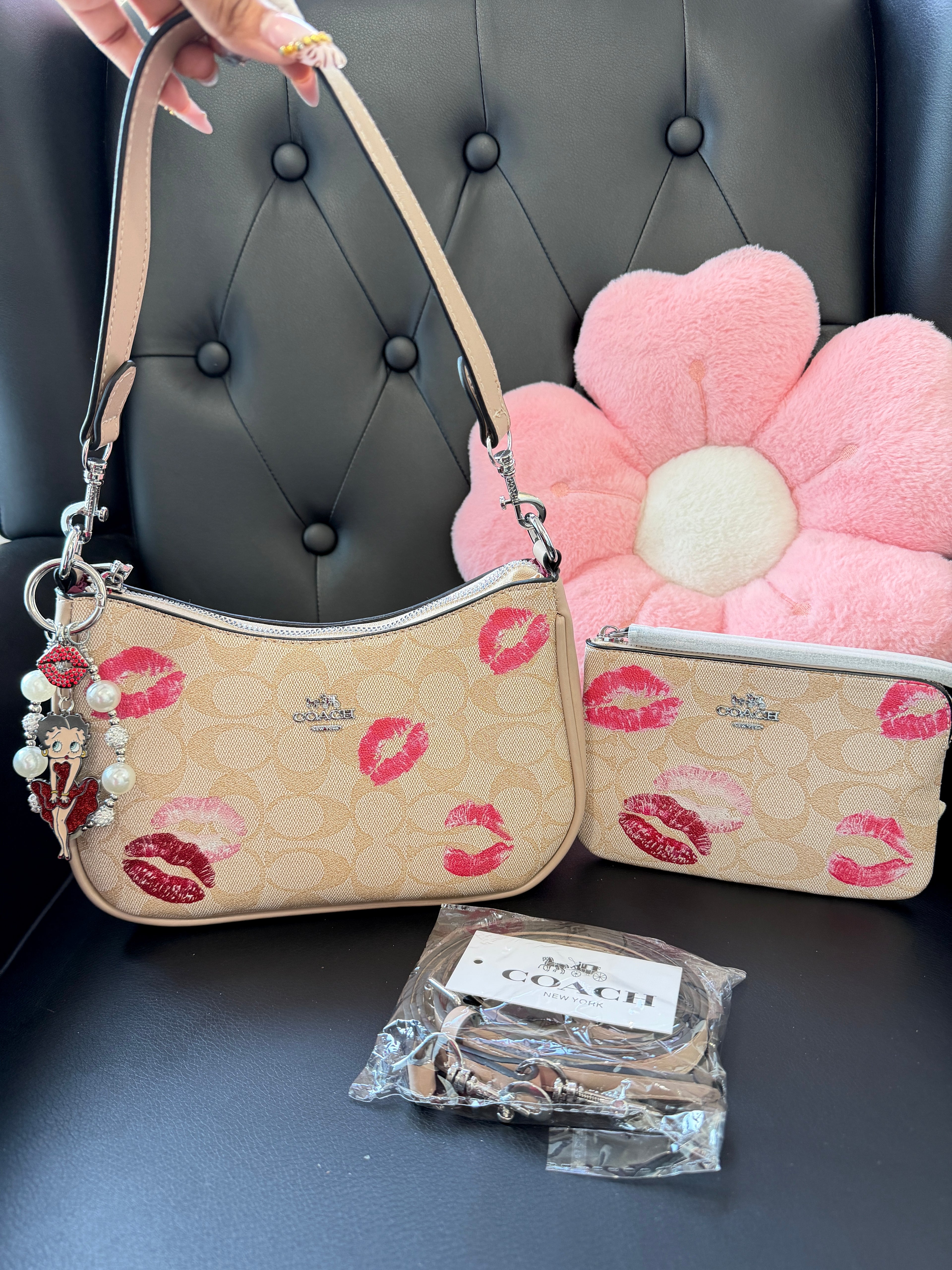 Beige Kiss Set